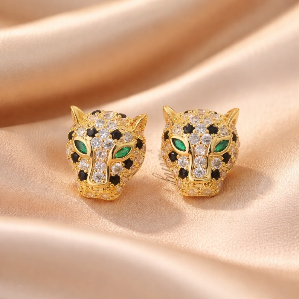 Panthere Gold Green Eyes Stud Earrings